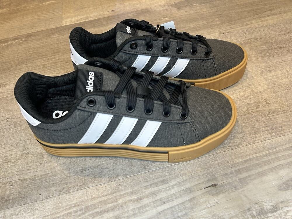 Adidas Daily 4.0 Gray New Without Box Men Size 4 Women Size 5 IF4492 Skeatboard